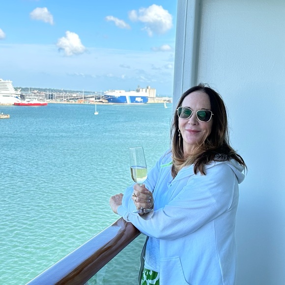 Meet your Posher, Kitty - Picture 10 of 12